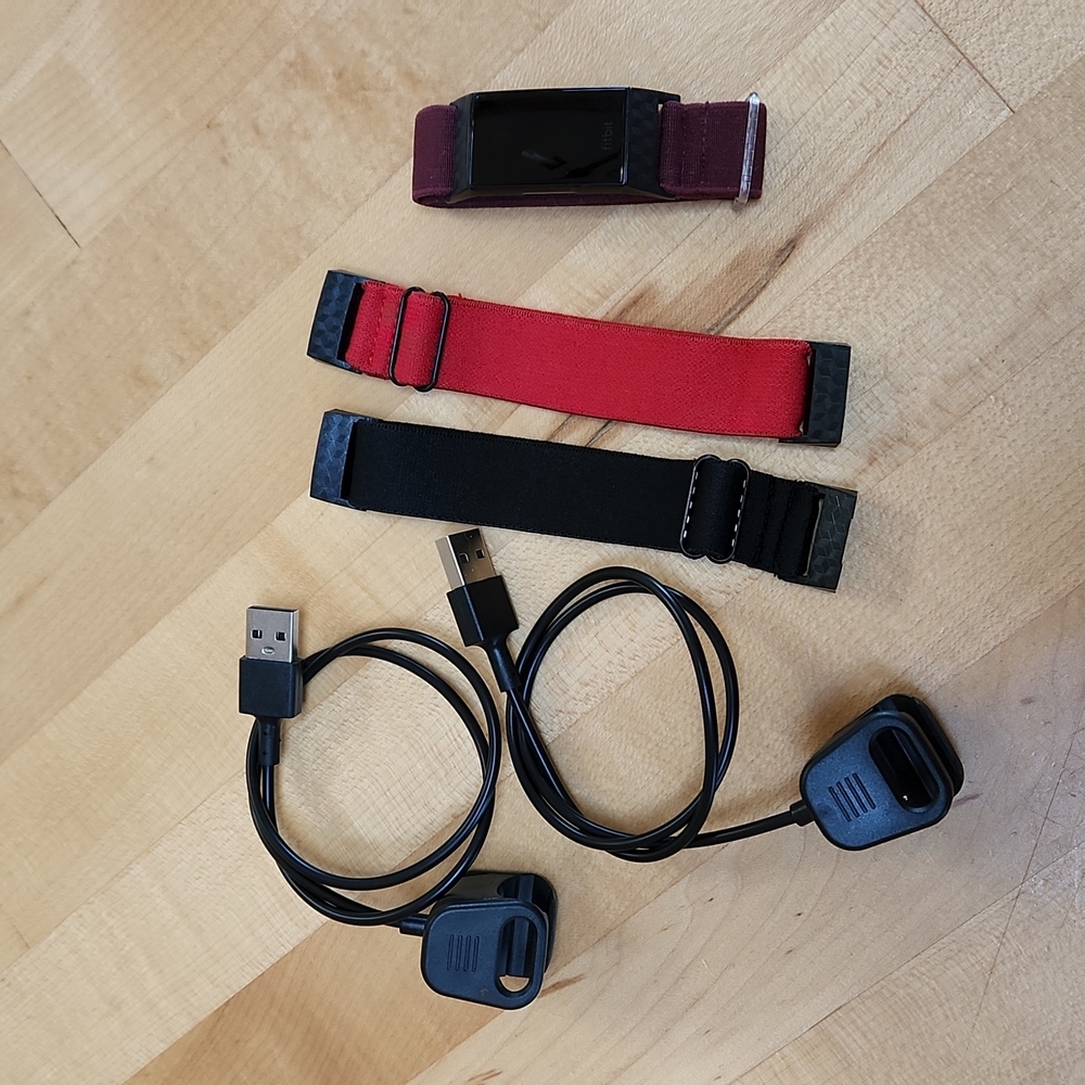 Fitbit Charge 4 bundle